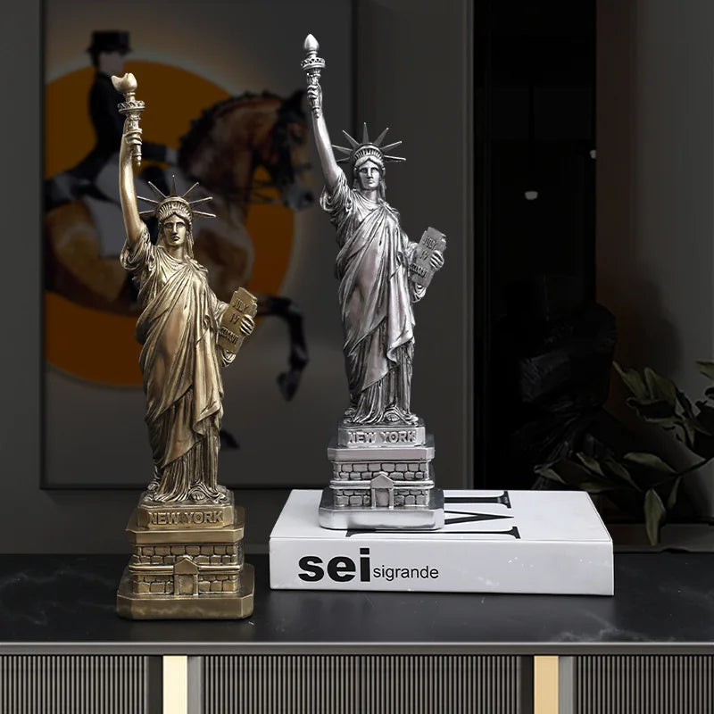 USA Landmarks Statue of Liberty  Desktop Creative Home Office  Decoration Ornaments Room Wine Cabinet Crafts Gift