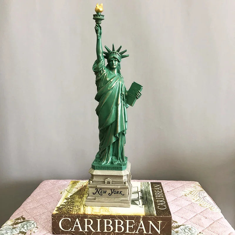 YuryFvna Statue of Liberty Model Desk Accessories Collectibles Travel Souvenirs New York Office Home Interior Room Decoration