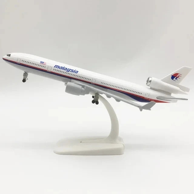 20cm Model Plane Md-11 Klm American World Cargo Airlines Alloy Metal Aircraft Model With Wheels Landing Gears Home Decor