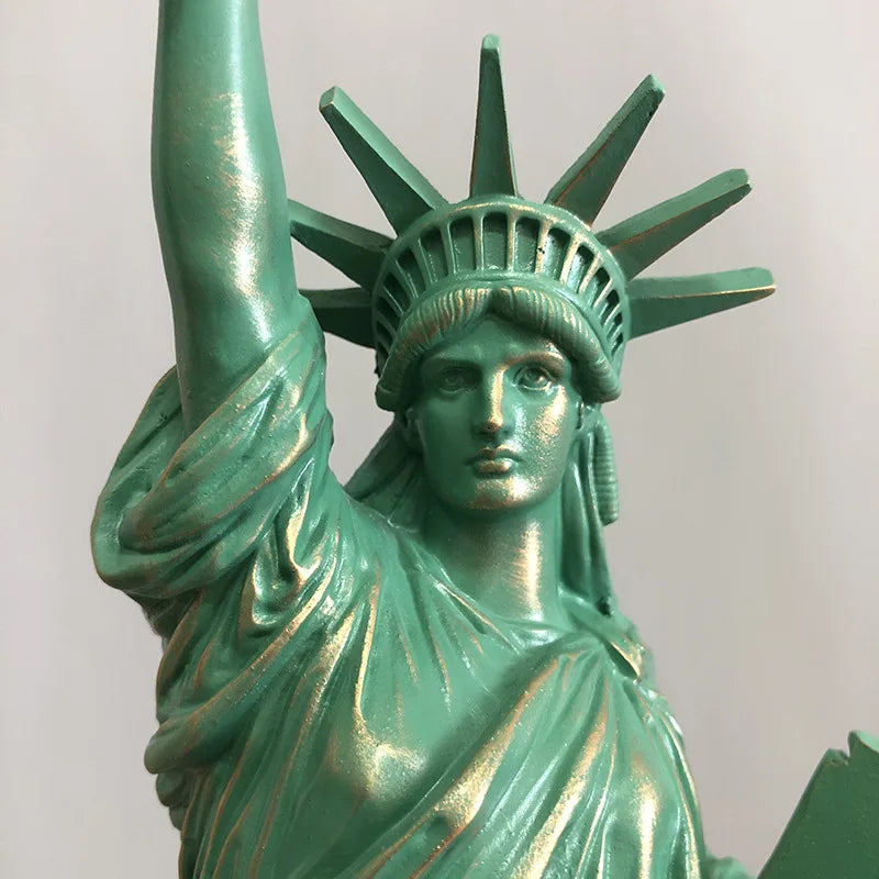 YuryFvna Statue of Liberty Model Desk Accessories Collectibles Travel Souvenirs New York Office Home Interior Room Decoration