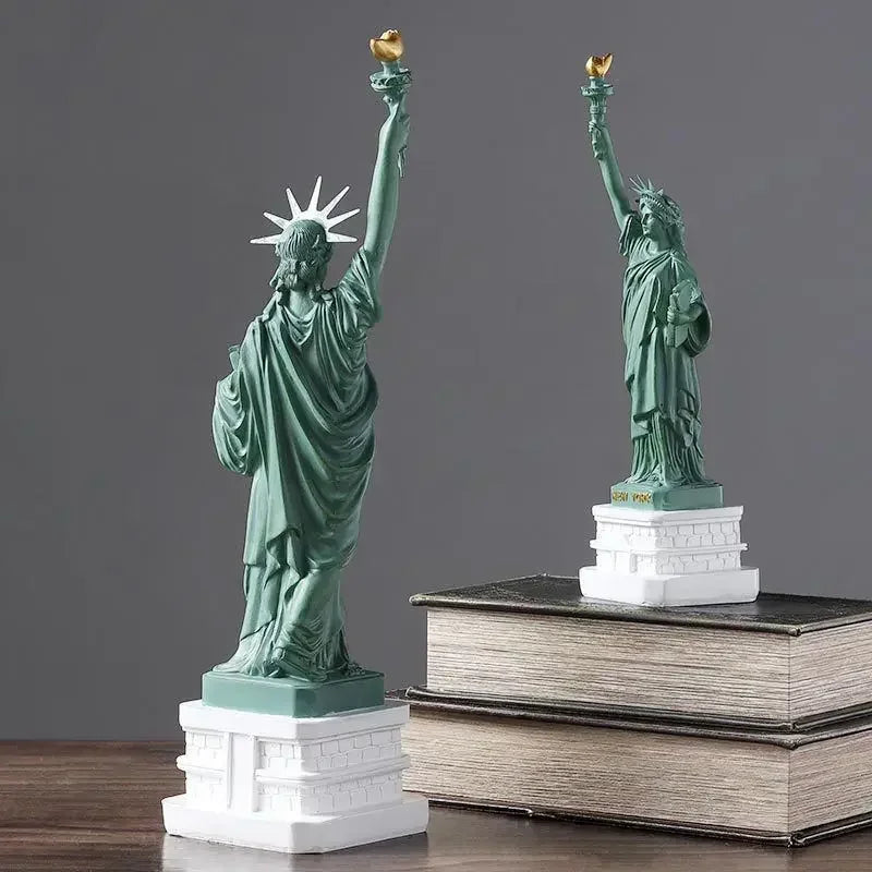 New York Statue of Liberty Model Office Desk Accessories Collectibles Travel Souvenirs Office Home Interior Decoration