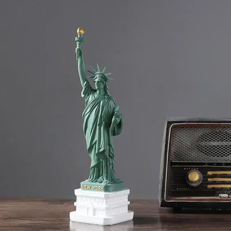 New York Statue of Liberty Model Office Desk Accessories Collectibles Travel Souvenirs Office Home Interior Decoration
